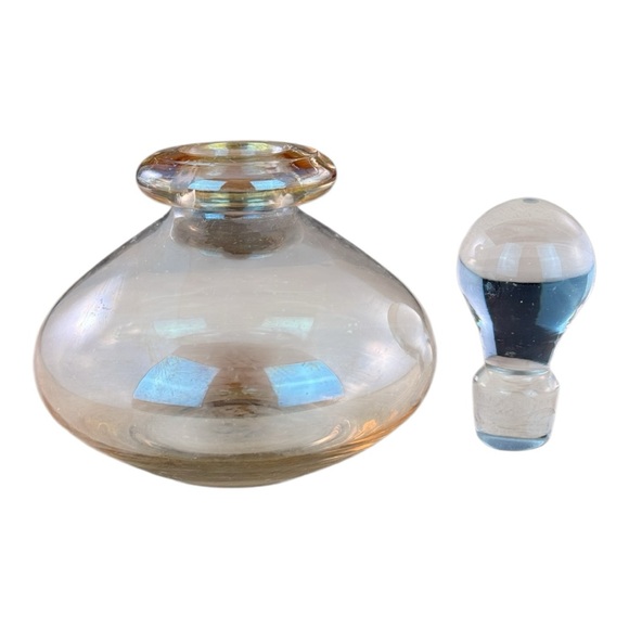 Vintage Amber Glass Apothecary Bottles with Stoppers Set of 3 - Picture 4 of 12